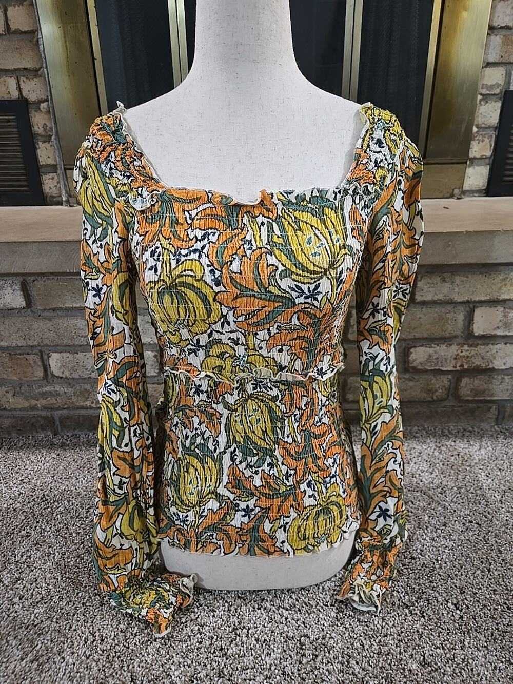 Anthropologie Floral Boho Long-Sleeve Smocked Blouse Womans Sz XS Peasant Hippie